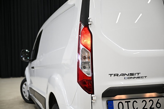 Ford Transit Connect 12 of 25