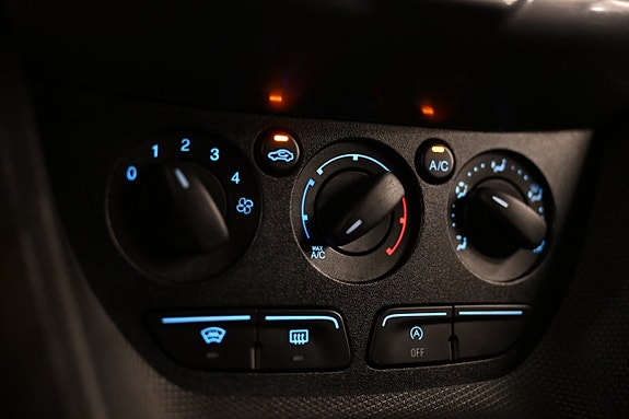Ford Transit Connect 19 of 25