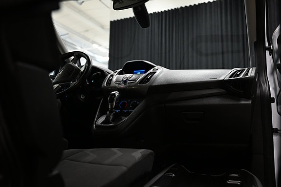 Ford Transit Connect 9 of 25