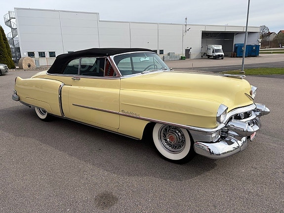 Cadillac Series 62 12 of 30