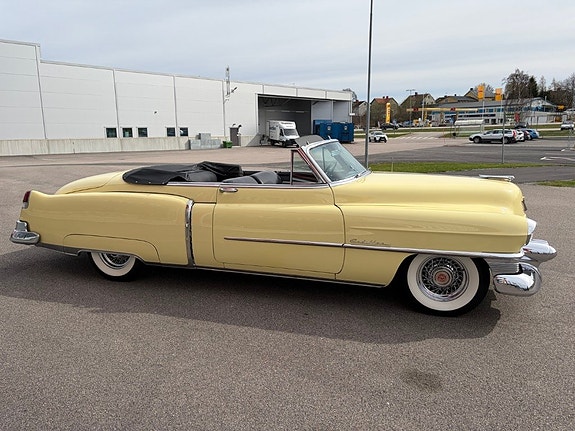Cadillac Series 62 5 of 5