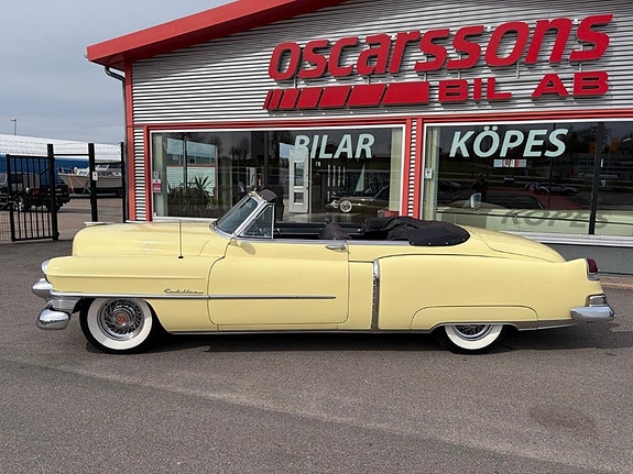 Cadillac Series 62 10 of 30