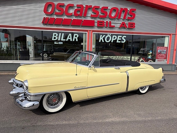 Cadillac Series 62 11 of 30