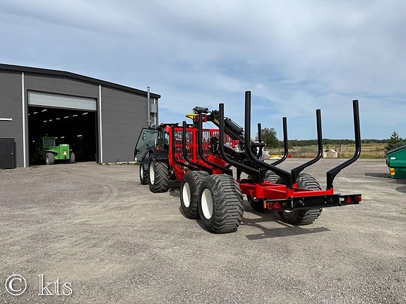 KTS Skogsvagn 13,0 ton dubbelram + 8,6 m-kran 3 of 5
