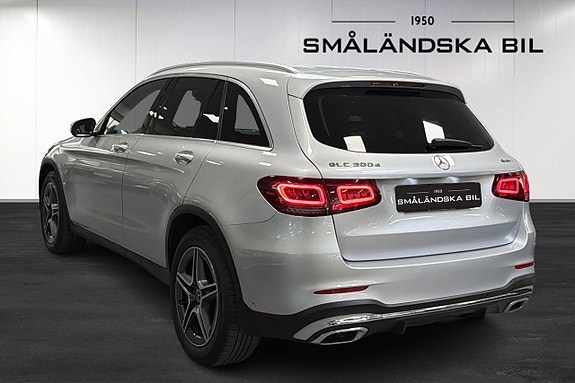 Mercedes-Benz GLC300 d 3 of 5