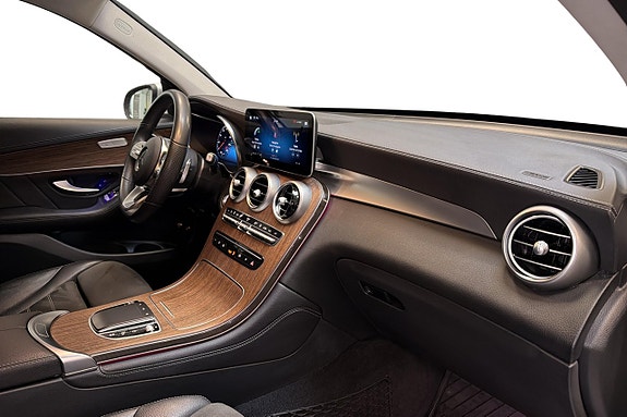 Mercedes-Benz GLC300 d 10 of 19