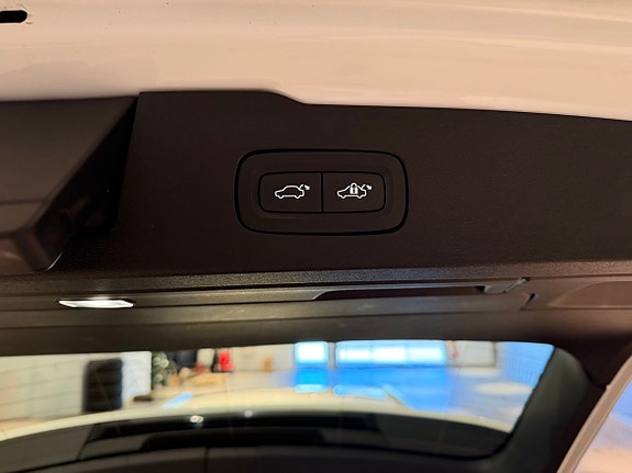 Volvo V60 16 of 19