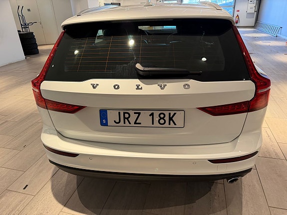 Volvo V60 7 of 19