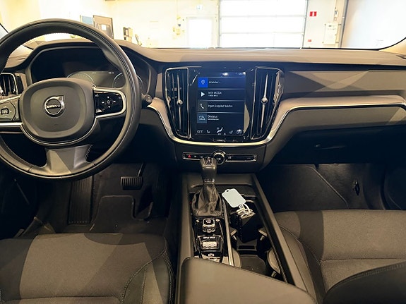 Volvo V60 9 of 19