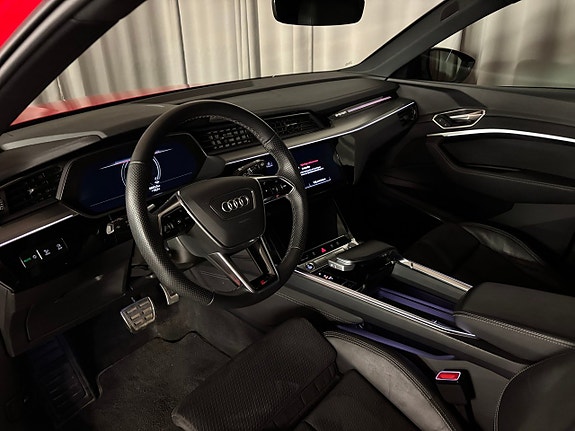 Audi Q8 15 of 24