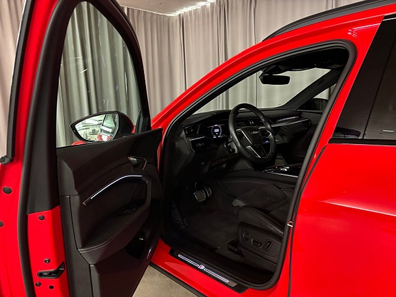 Audi Q8 13 of 24