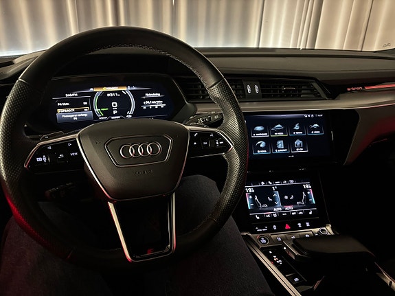 Audi Q8 19 of 24