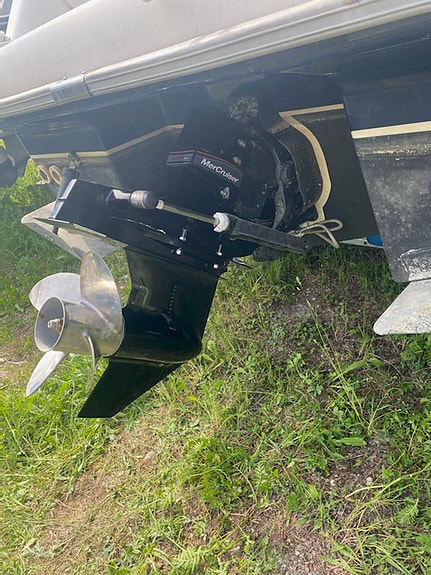 Aquador 23 WA 2008 Bogpropeller 14 of 15