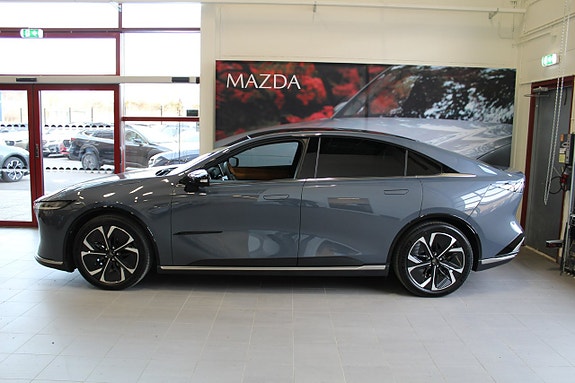Mazda 6e 4 of 8