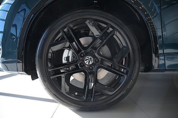 Volkswagen Tiguan 12 of 30