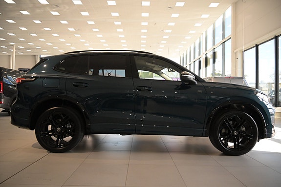Volkswagen Tiguan 7 of 30