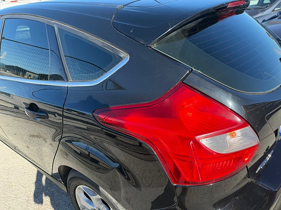 Ford Focus 9 of 30