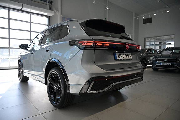 Volkswagen Tiguan 8 of 29