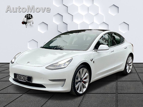 Tesla Model 3 8 of 17