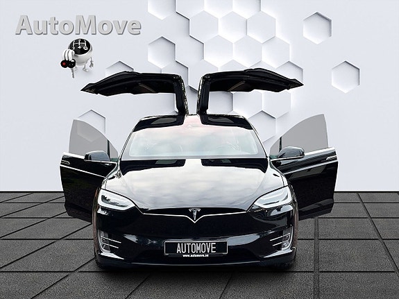 Tesla Model X 2 of 5