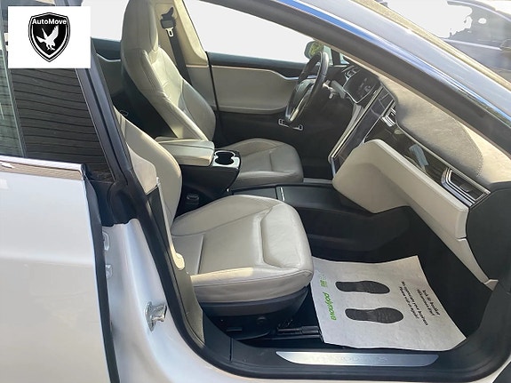 Tesla Model S 11 of 12