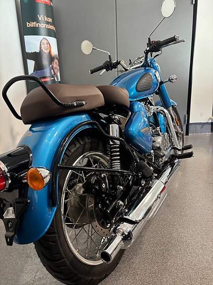 Royal Enfield Classic 350 4 of 4
