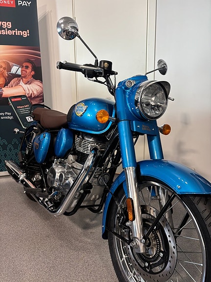 Royal Enfield Classic 350 2 of 4