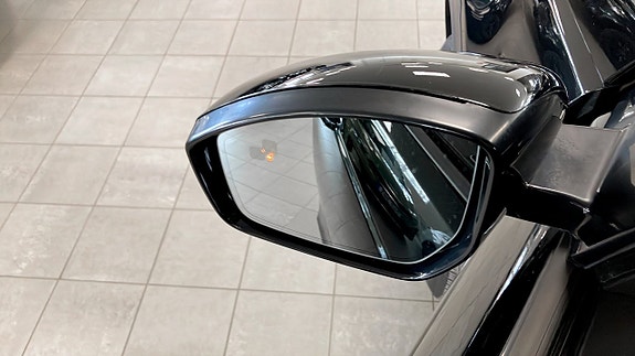 Land Rover Discovery Sport 23 of 26