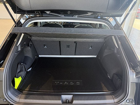 Volkswagen T-Roc 5 of 16