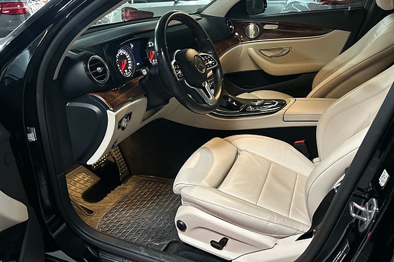 Mercedes-Benz E450 8 of 30