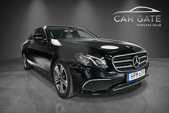Mercedes-Benz E450 3 of 30