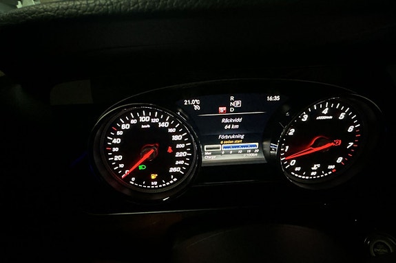 Mercedes-Benz E450 11 of 30