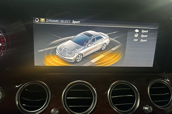 Mercedes-Benz E450 14 of 30