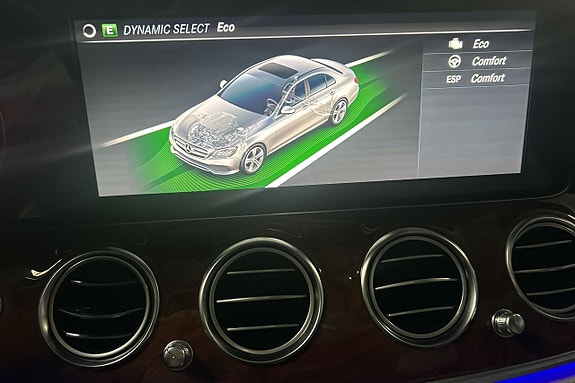 Mercedes-Benz E450 16 of 30