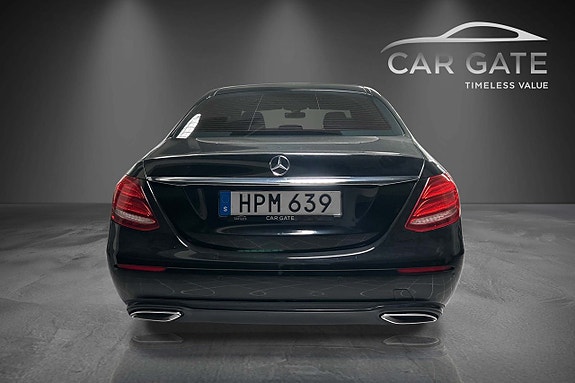 Mercedes-Benz E450 6 of 30