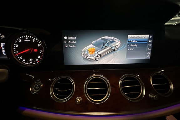 Mercedes-Benz E450 22 of 30
