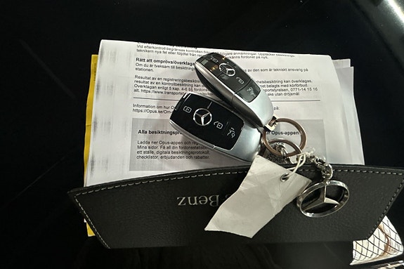 Mercedes-Benz E450 29 of 30