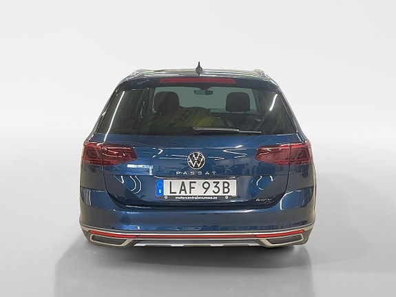 Volkswagen Passat Alltrack 5 of 5