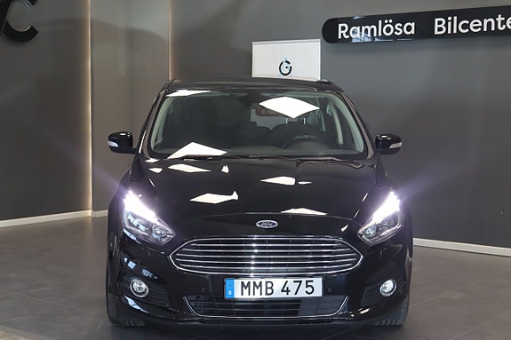 Ford S-MAX 4 of 5