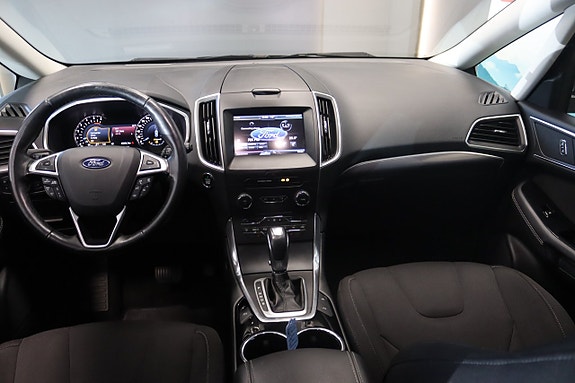 Ford S-MAX 28 of 30