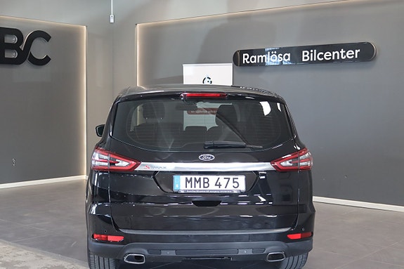 Ford S-MAX 11 of 30