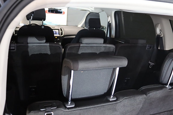 Ford S-MAX 23 of 30