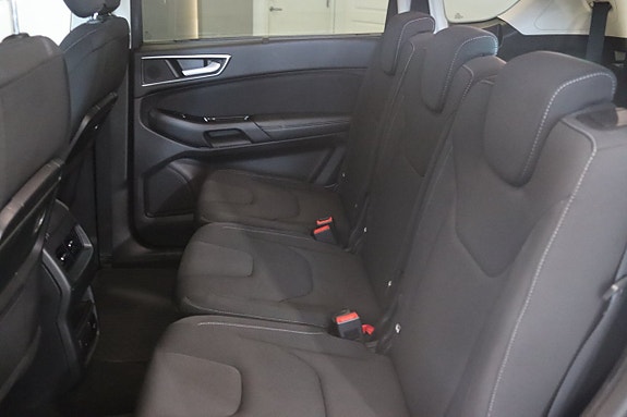 Ford S-MAX 16 of 30
