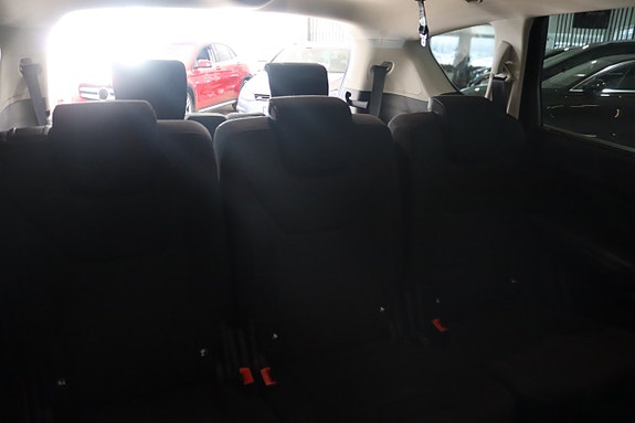 Ford S-MAX 24 of 30