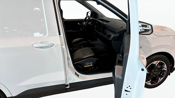 Ford Courier 3 of 5