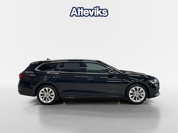 Skoda Superb 2 of 5