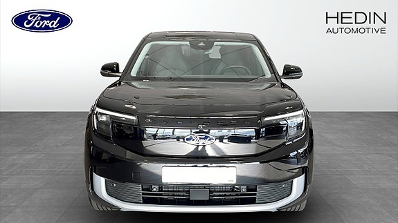 Ford Explorer 8 of 12