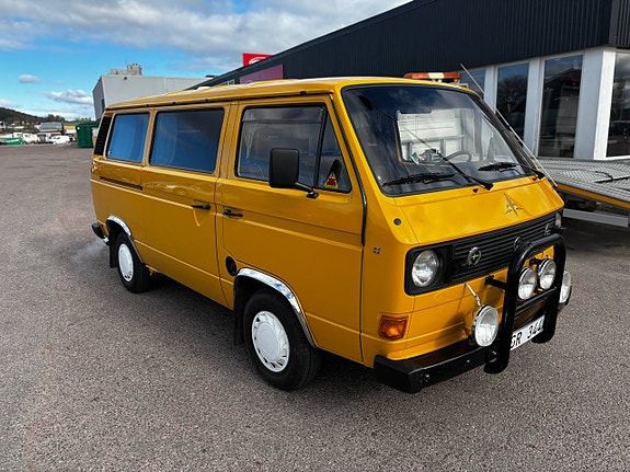 Volkswagen Transporter 3 of 5