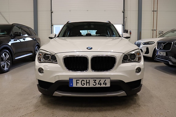 BMW X1 3 of 23