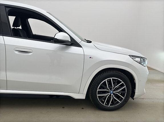 BMW iX1 27 of 27